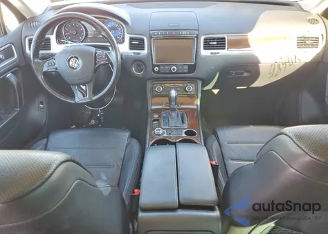 2016 Volkswagen Touareg Sport from USA, damaged, VIN WVGEF9BP5GD001484